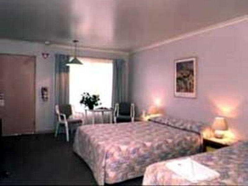 Comfort Inn The Pier George Town Szoba fotó